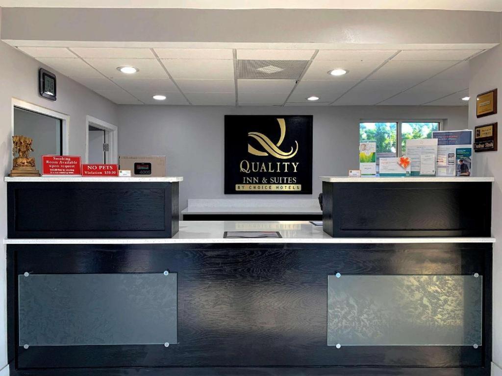Quality Inn & Suites Near Panama City Beach Exteriör bild
