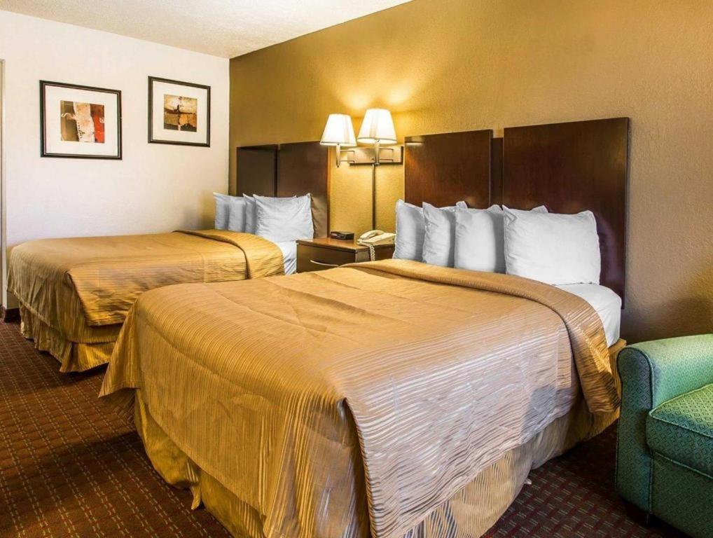 Quality Inn & Suites Near Panama City Beach Exteriör bild
