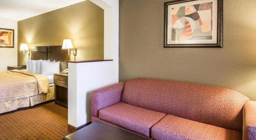 Quality Inn & Suites Near Panama City Beach Exteriör bild